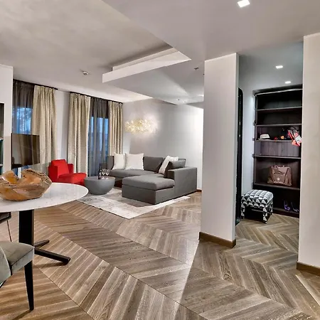 Esplanade Tergesteo - Luxury Retreat فندق مونتيجروتو تيرمي