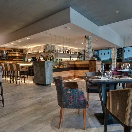 فندق Esplanade Tergesteo - Luxury Retreat مونتيجروتو تيرمي