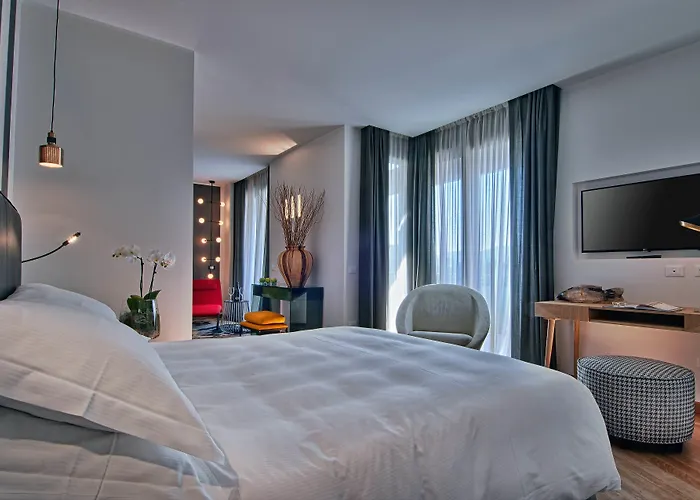 Esplanade Tergesteo - Luxury Retreat 호텔 몬테그로또테르메