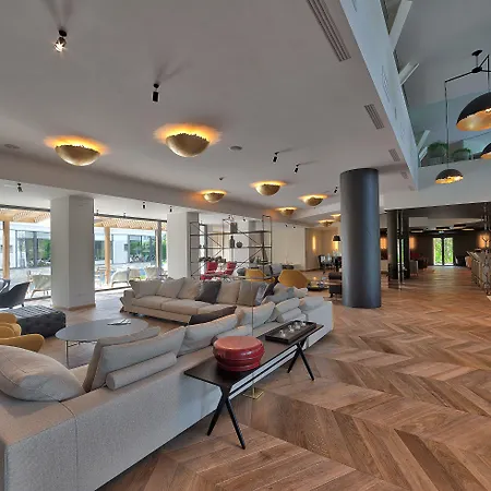 Esplanade Tergesteo - Luxury Retreat مونتيجروتو تيرمي