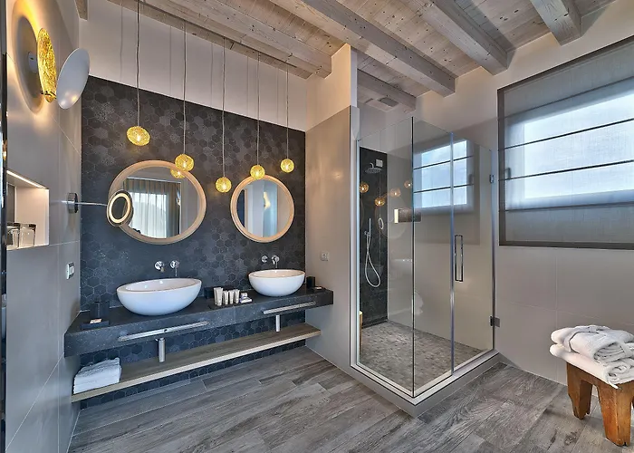 酒店 Esplanade Tergesteo - Luxury Retreat 蒙特格罗托泰梅