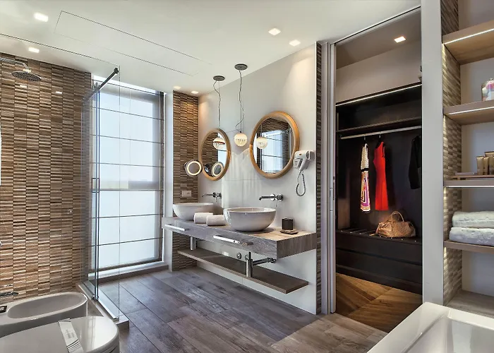 Esplanade Tergesteo - Luxury Retreat 酒店 蒙特格罗托泰梅